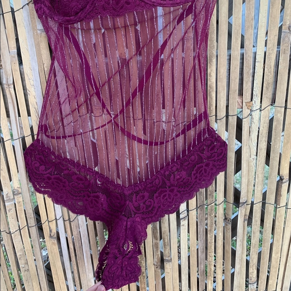 Lingerie - Picture 4 of 6